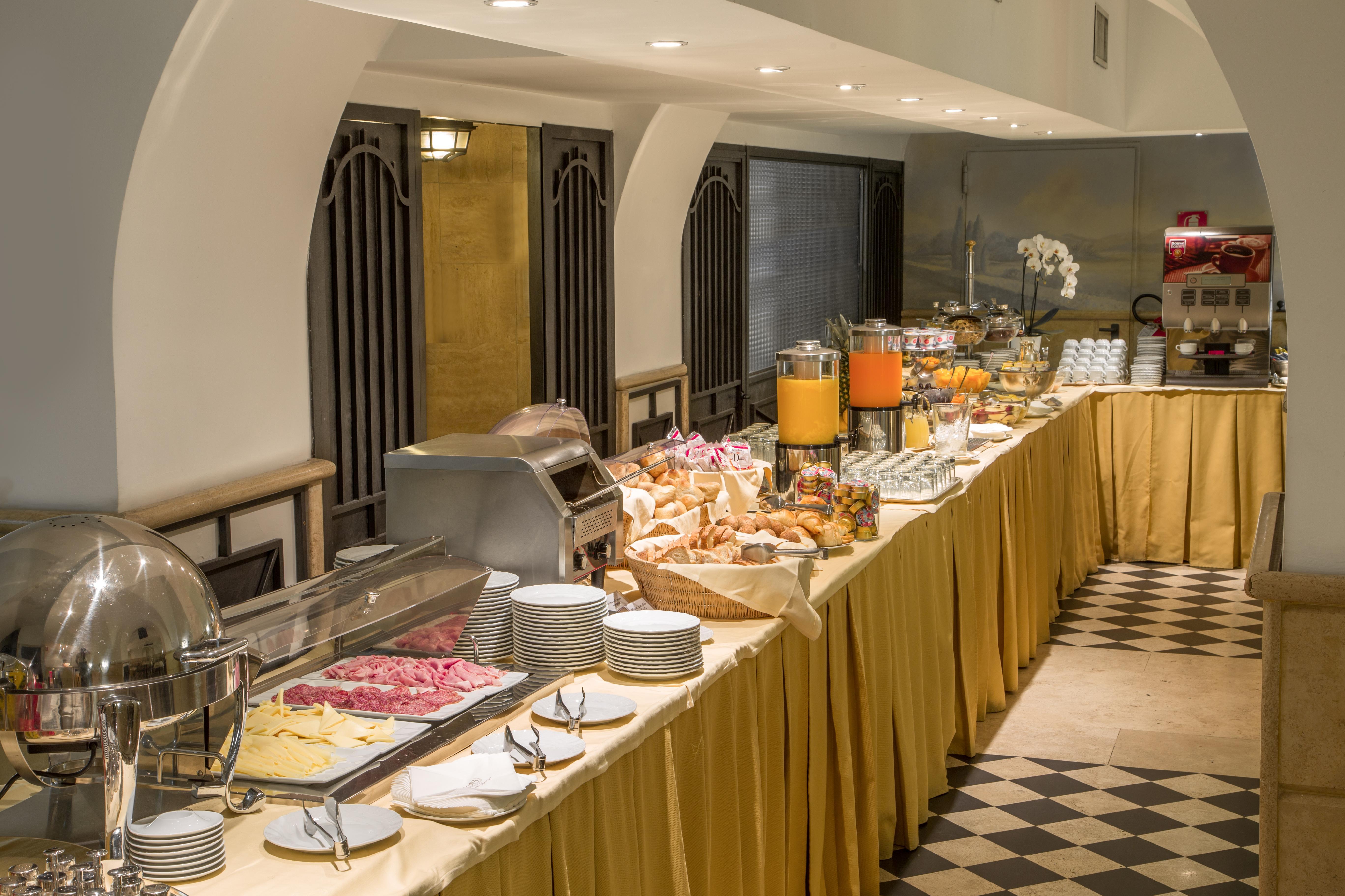 Savoy Rom