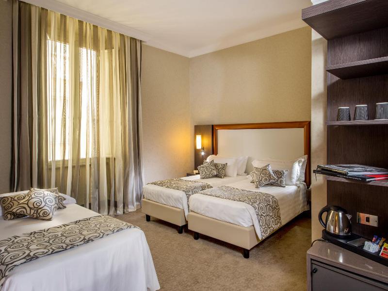 Savoy Rom