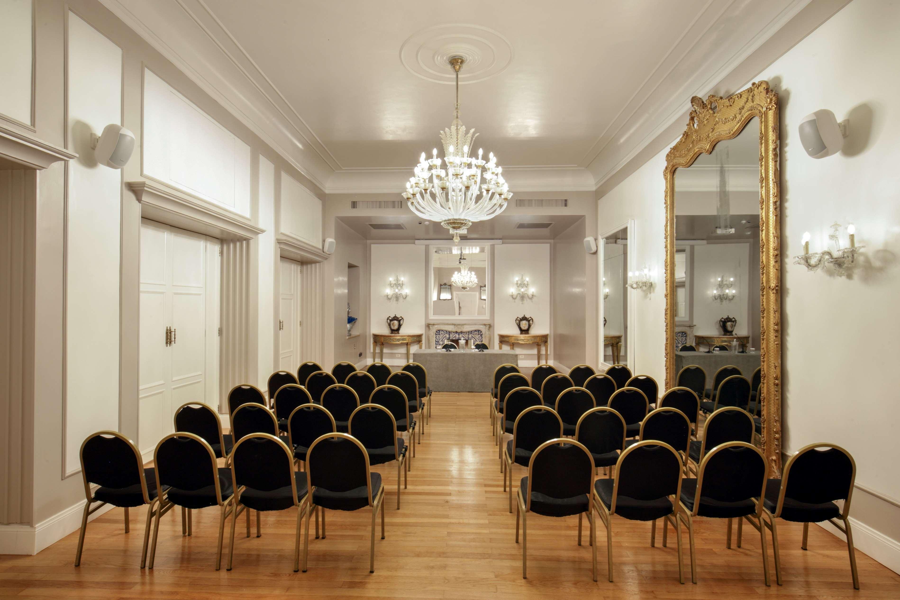 Savoy Rom